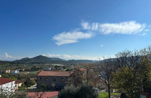 Angela House - Photo 24