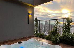 Lindo flat em prédio luxuoso - Excelente localização - Foto 36