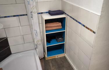 Simple 2-Person Apartment near Altdorf - Foto 13