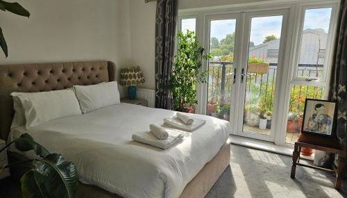 Stylish 1BD Flat with Parking Hackbridge - Foto 3