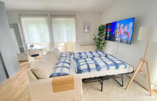 Stilvolles Apartment mit Balkon, Küche & Parkplatz - Waldstetten Zentrum - Foto 5