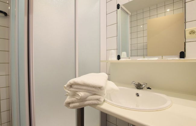 Alluring Farmhouse in Lavacherie with Hot Tub - Photo 22