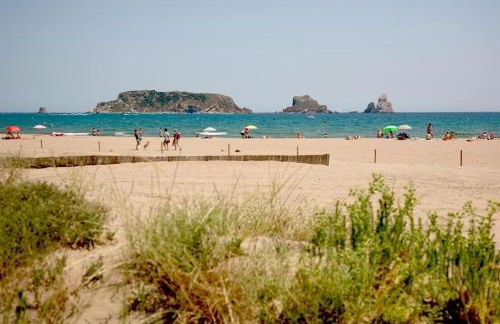 NEW! Apartamento con piscina y balcón a 2 minutos de la playa. WI-FI - Foto 41