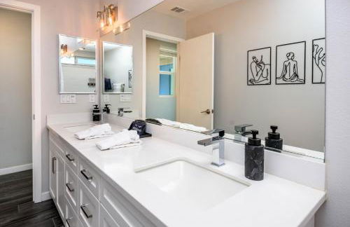 #Marbella Lane - Desert Dream Pool Spa & Games - Photo 31