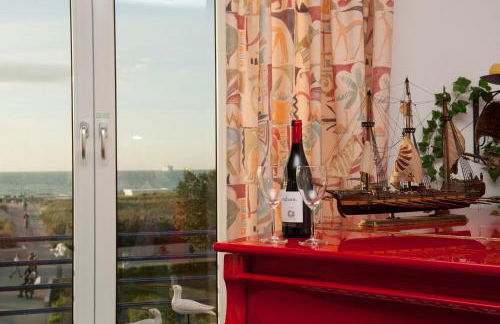 Villa Meerblick Warnemünde - Ferienwohnung mit Meerblick in erster Reihe zum Strand und Promenade - Foto 7