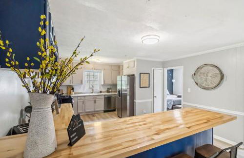 5BR with Game Room & Huge Backyard - Foto 3