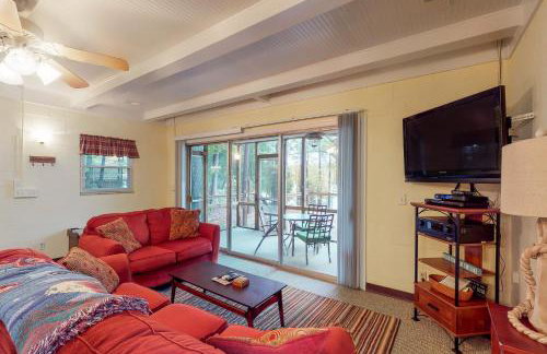 Bring Your Boat! Lake Murray Haven with Deck and Dock - Foto 4