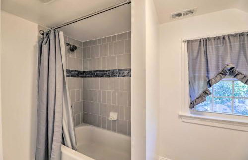 Convenient Jacksonville Home with Yard and Patio! - Foto 27