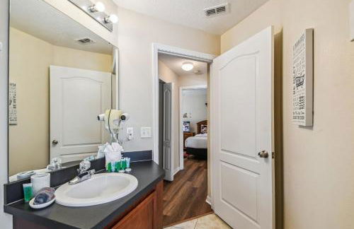 Cozy family Home 5b3b Private Pool 11Mil Disney - Foto 15