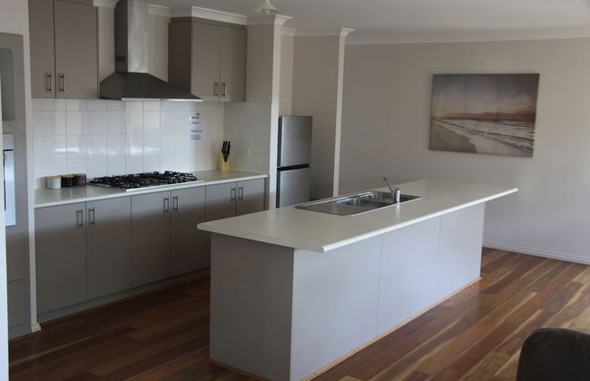 Southern River Family Accommodation - Foto 9