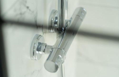 Luxury Penthouse Retreat with Epic Ocean Views & Log Burner - Foto 128