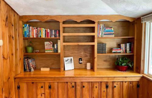 Nothing Fancy Older Pet Friendly Home near I 95 - Foto 7