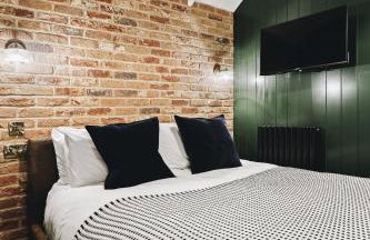 Nestledstays - The Hide - Photo 28