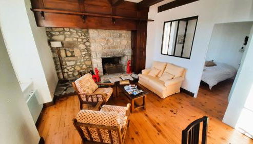 Gite La Coustourelle - Appartement T4 en coeur de village - Foto 5