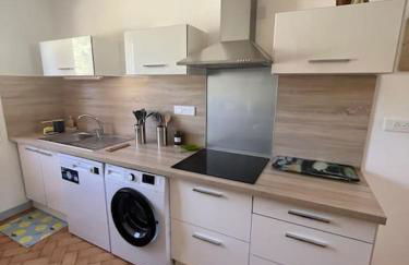 Appartement les Mésanges en rez de jardin -terrasse-2 chambres-parking - Foto 35