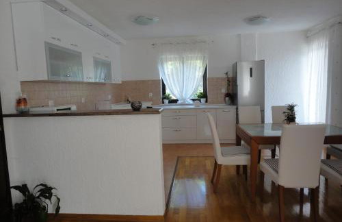 Apartment Mira - Photo 18