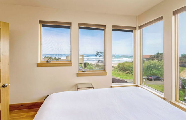 The Castle Rock Estate by Avantstay Steps From Arch Cape Beach w/ Hot Tub & Sauna - Foto 129