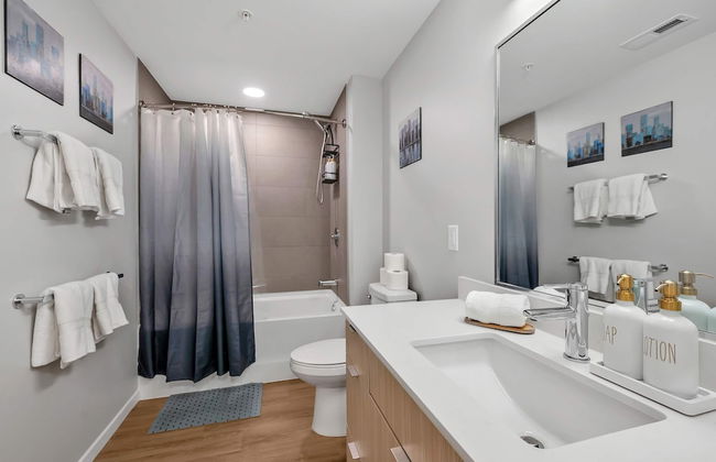 High-rise Apt Raleigh Free Parking Sunset View 2 - Foto 3