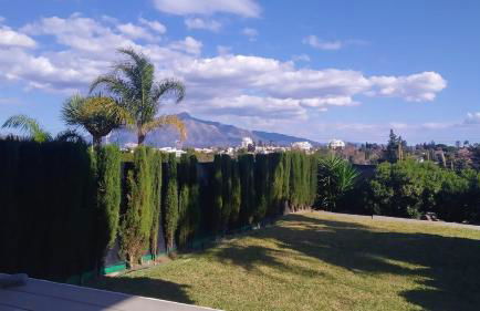 Townhouse in San Pedro- Private Garden, Golf, Beach, Pool - Photo 6