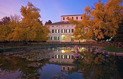 Alby's apartment, nella Motor Valley con parcheggio privato - Foto 35