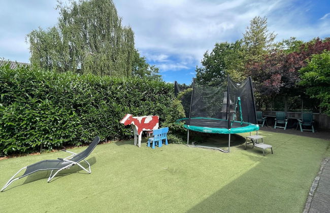 Family Farmhouse With Go-karts - Photo 30