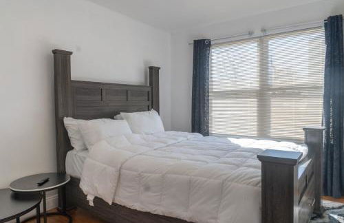 Spacious 3BR Home Near Newark Airport - Foto 18