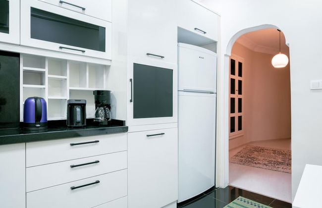 Modern Spacious Flat w Balcony 5 min to Taksim - Foto 15