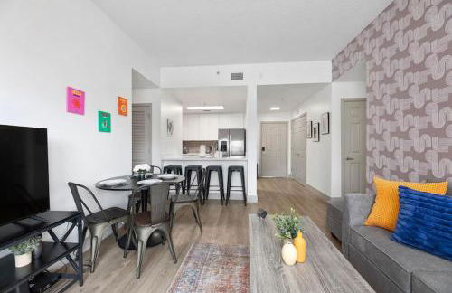 Stylish 4 Bed - 2 Mins to Stadium - Free Parking - Gym - Views - Foto 4