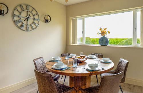 The Poplars - Photo 8