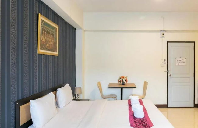 B9 Airport Resident - Photo 12