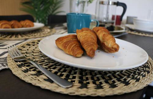 3 Bed Home with Driveway Parking for Contractors & Family stays in Stafford - Foto 27