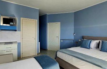 DANIEL SUPERIOR APARTMENTS - Tropea City Center - 250m from the Train Station - Foto 23