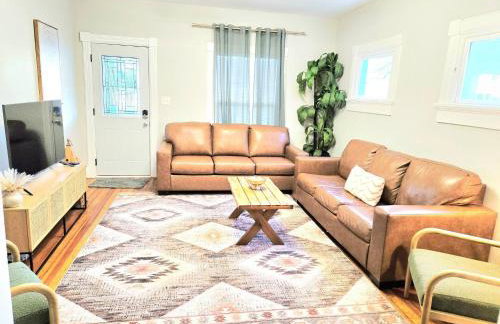 DT Indy! Walk to Lucas Oil, Gainbridge, Conv Cntr - Photo 16