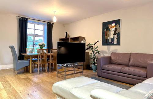 Desirable 2 Bedroom Apartment in Bicester that sleeps 5 - Foto 3