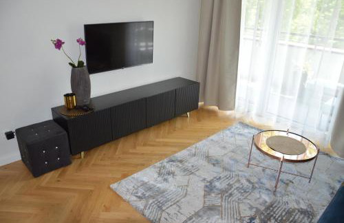 Almi Apartment, Villa Moderno z podziemnym bezpłatnym parkingiem - Foto 9