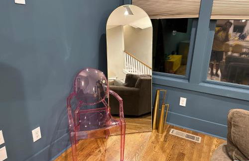 GLITZ & GUITARS I Stylish 3BR with Rooftop Hot Tub in East Nashville - Foto 8