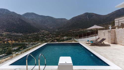 Brikis Villa 3 - With Privae Pool - Foto 2, sunbed