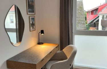 REMA Homes - 180x200 Bett Küche Bad 50'' TV Tiefgarage - Foto 15