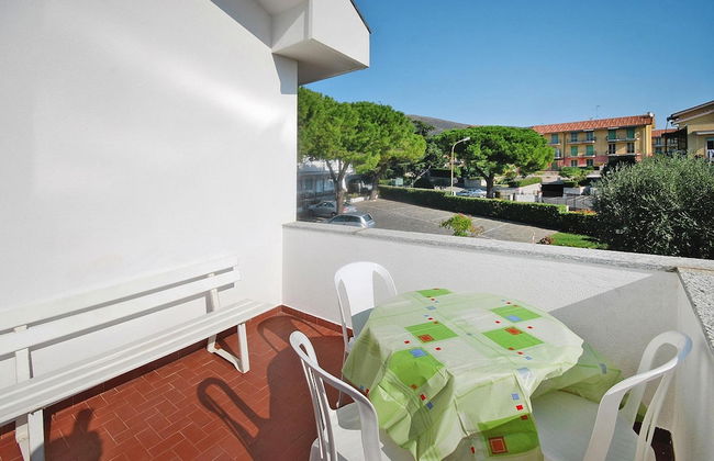 Apartment in Ceriale With Parking Space - Foto 37