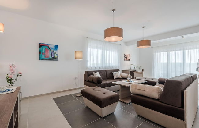 Comfort Villa With Swimming Pool and Terrace - Foto 10