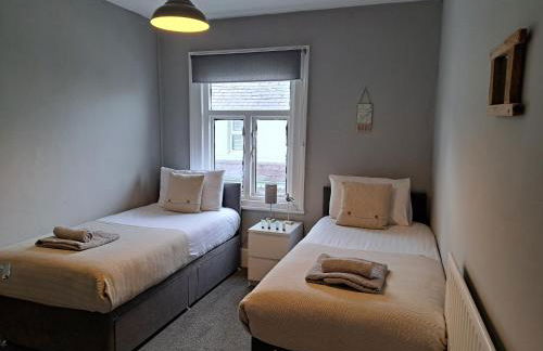 Llandudno apartment, quirky pub with tropical beer garden - Foto 20