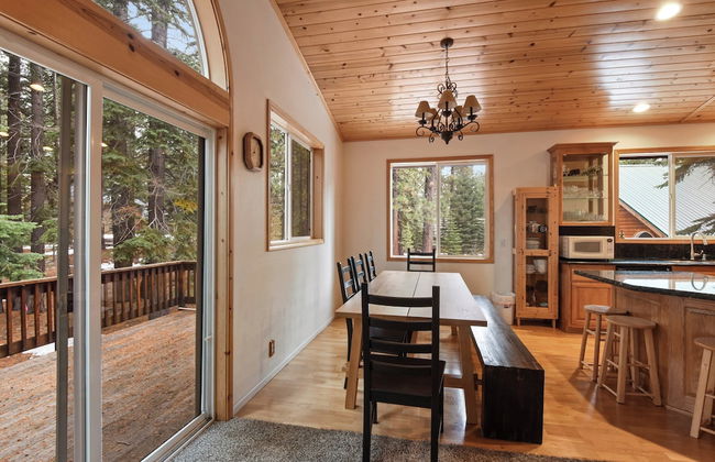 Truckee Pines Retreat Game Room & Forest Views - Foto 30