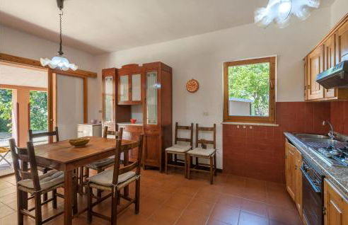 Gorgeous Home In Ponzano Di Fermo - Foto 14