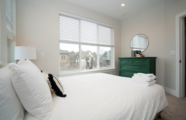 Frida's Abode Walk to the Stadium Rooftop View - Photo 8