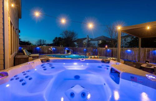 Georgian 5BR Retreat Heat Chilled Pool + Hot Tub - Foto 79