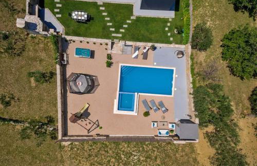 Luxury Villa,private pool, sauna,Jacuzzi,near Split - Photo 6