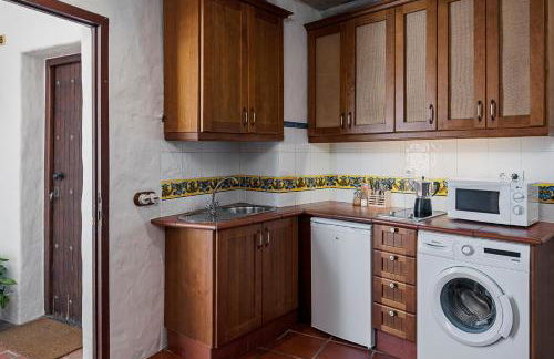 Habitaciones y Apartamentos en el centro La Jábega by Conil Home - Photo 58