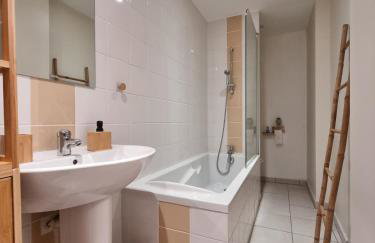Bali'Sed Triplex bohème près du Château à Sedan, idéal 2 couples, ONLY ADULTS - Foto 12