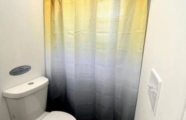 Yellow Door Retreat Minutes to Dwntwn - Foto 7