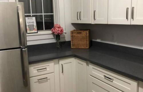 Private Rooms in TownHouse w Shared Baths Qn Bed 1-3ppl - Foto 15